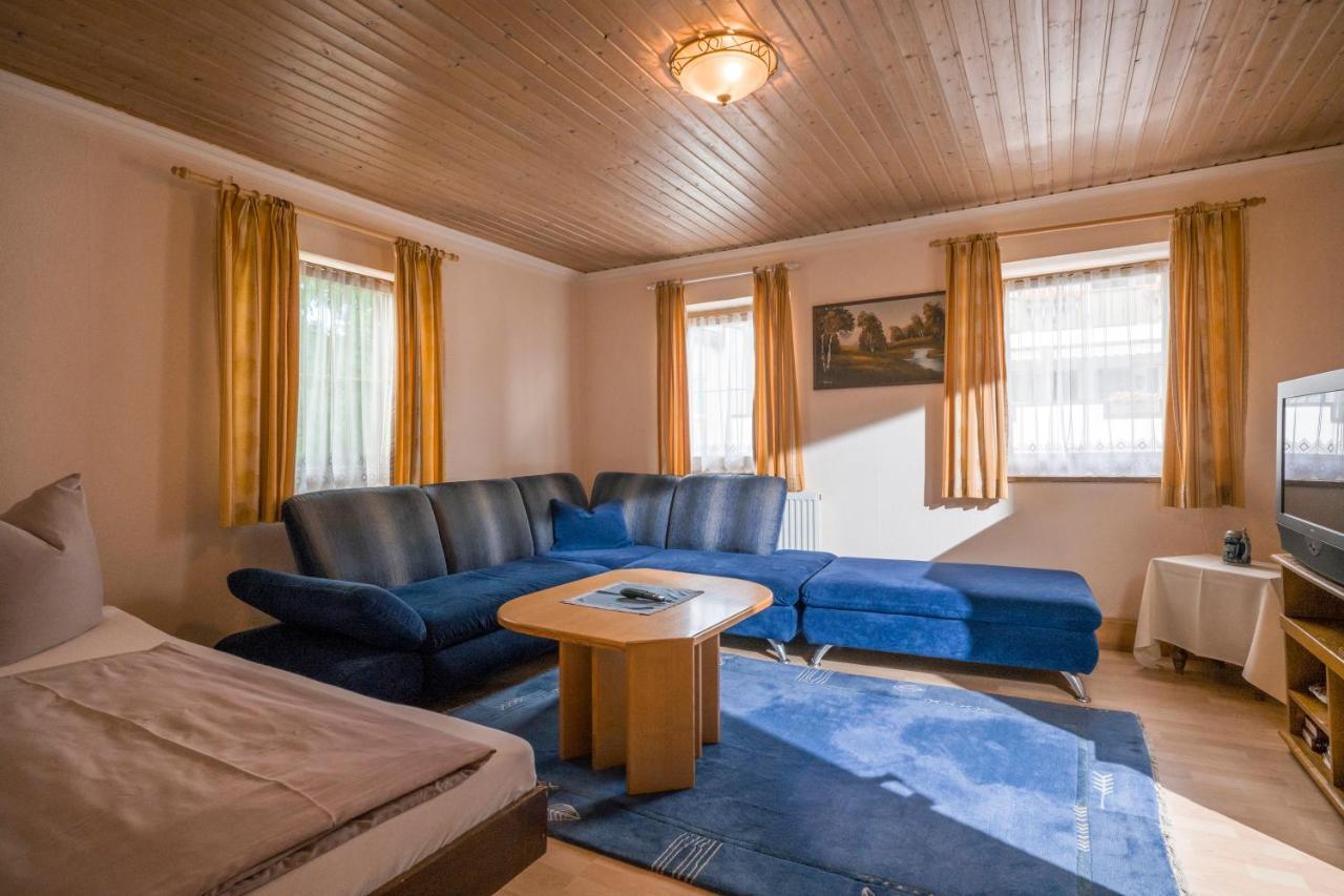 Landgasthof Oberlander Kirchbichl Exteriör bild